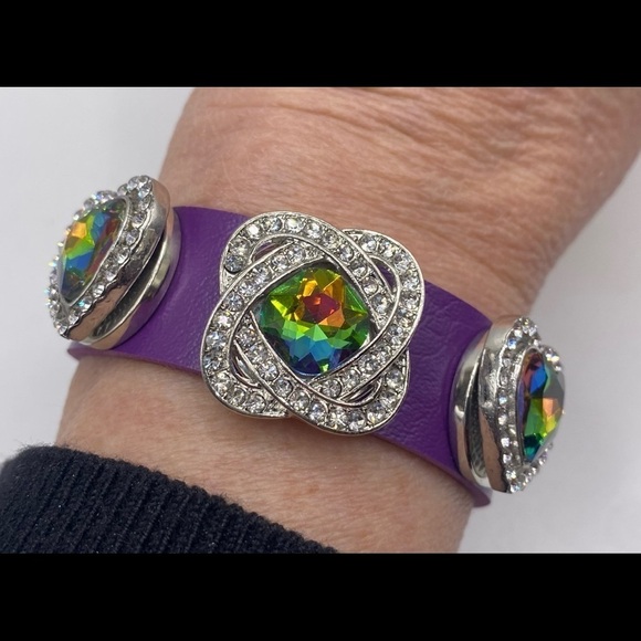 Snap Jewelry Purple Leather Bracelet with 3 Stunning Multicolored Ginger Snaps! - Picture 1 of 16